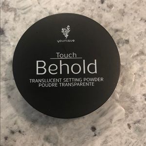 Younique touch behold translucent setting powder